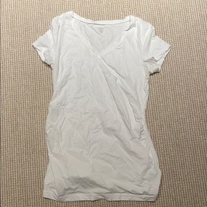 Gap maternity t-shirt